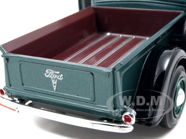 1937 FORD PICK UP TRUCK GREEN 124 DIECAST MODEL CAR  