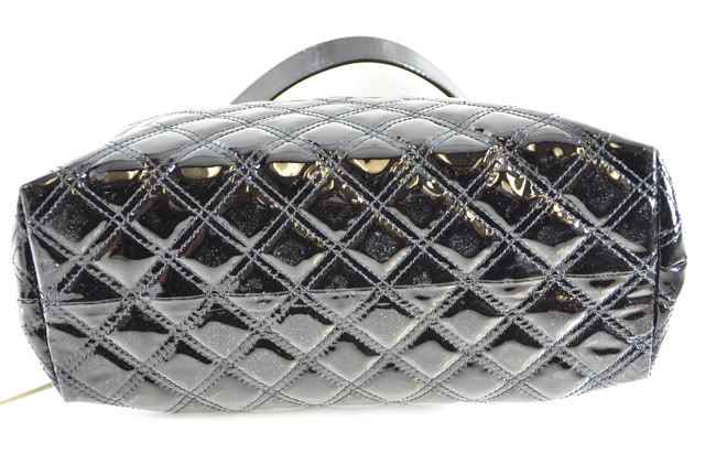 MARC JACOBS SINGLE BLACK QUILTED PATENT LEATHER SHOULDER BAG $895 