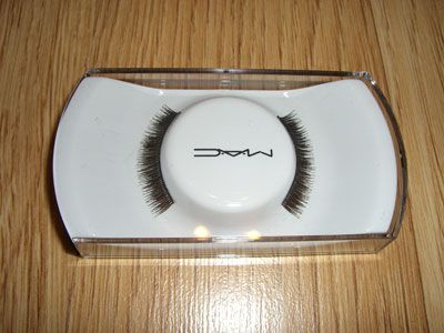 MAC COSMETIC FALSE EYE LASHES # 46 BLACK NIB EYELASHES  