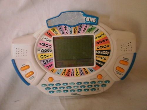 TIGER WHEEL of FORTUNE Hand Held GAME 1998 *NICE SHAPE*  