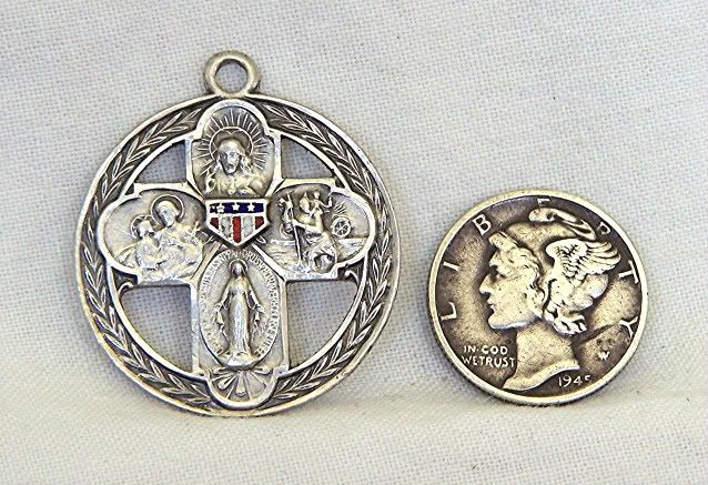 VINTAGE Sterling Enamel MILITARY CRUCIFORM MEDAL in VICTORY WREATH by 