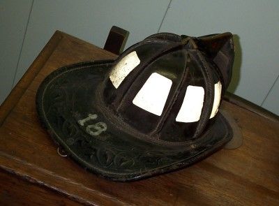   Cairns & Brother Leather Fireman Fire Helmet Lieutenant Quincy Ma FINE