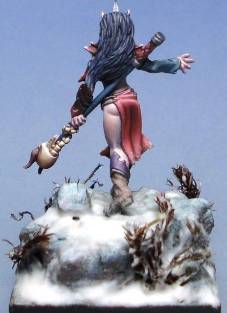 Guild Of Harmony 30mm Maeviir Dark Elf Sorceress  