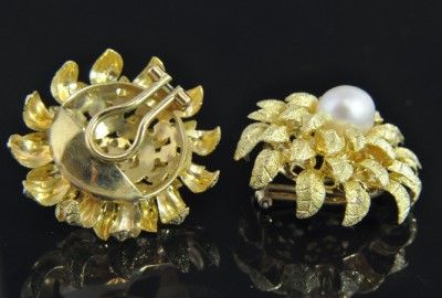   Italian Estate 18K Yellow Gold South Sea Pearl Flower Clip On Earrings