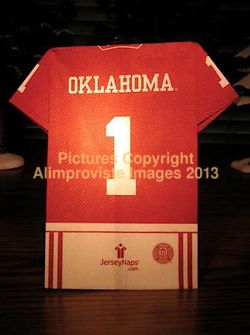 OU FOOTBALL NAPKINS NeW MinT BOOMER SOONER PARTY L@@K  