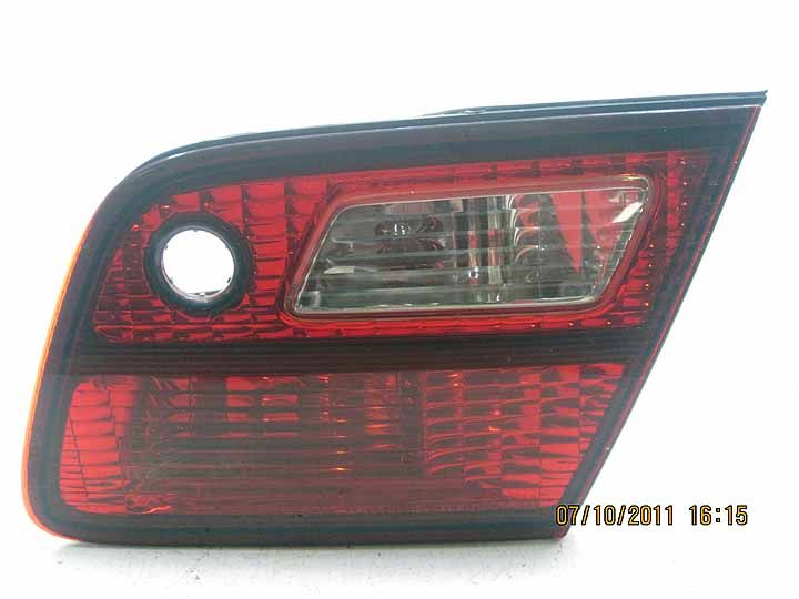 95 99 TOYOTA AVALON INSIDE PASSENGER TAIL LIGHT OEM  