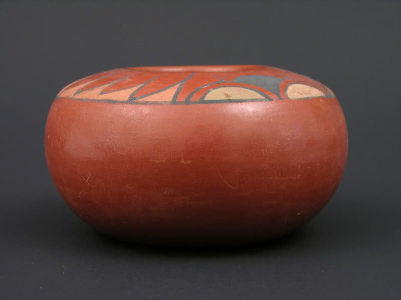 1970s Flora & Glenda Naranjo Santa Clara Pueblo Pottery Modernist Bowl 