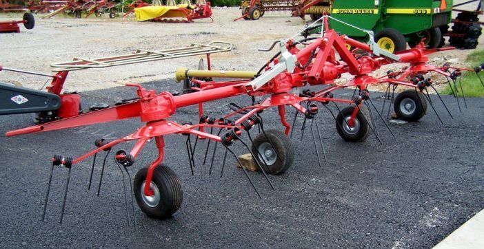 New Galfre 17 ft Hydraulic Fold Hay Tedder, Pull Type  