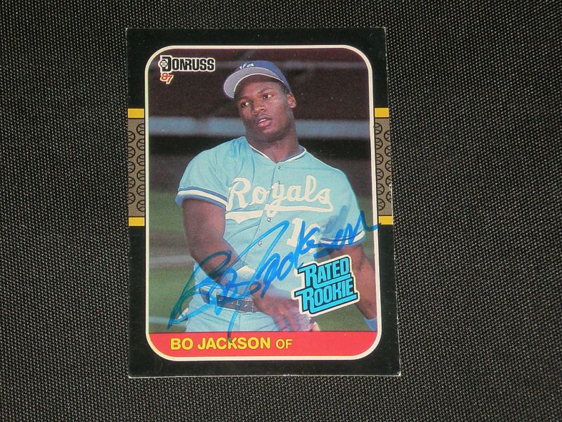 BO JACKSON 1987 DONRUSS ROOKIE SIGNED CARD #35 ROYALS  