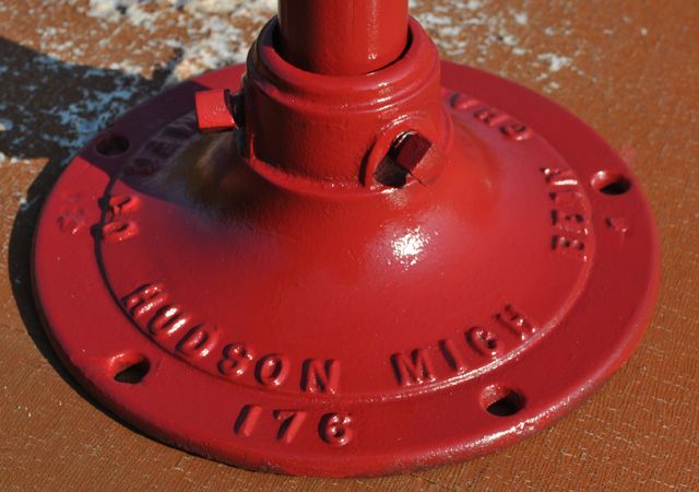   Chamberlin MFG CO Hudson Mich. Cast Iron Farm Hand Water Well Pump