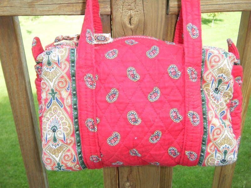 VERA BRADLEY Classic Handbag APPLE RED Rare, Retired  