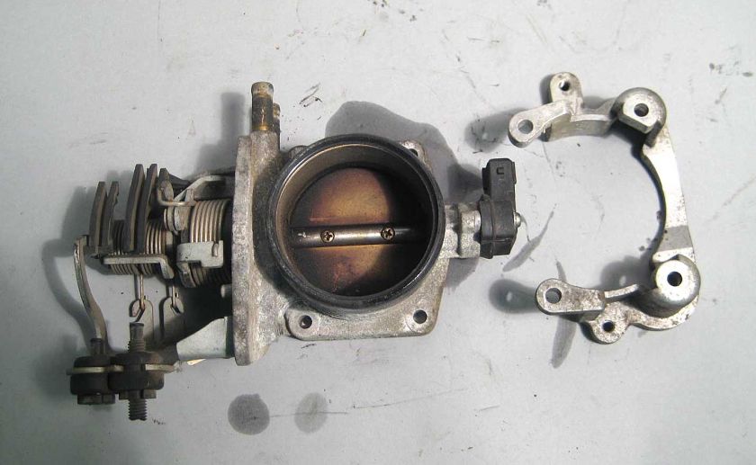 BMW E36 M52 Throttle Body 323is 328i M3 528i Z3 96 97  