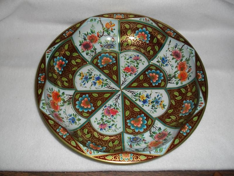 DAHER DECORATED TIN WARE~LONG ISLAND, N.Y.~MADE ENGLAND  