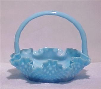 GORGEOUS VINTAGE FENTON MILK GLASS BLUE PASTEL SWIRL HOBNAILED BASKET 