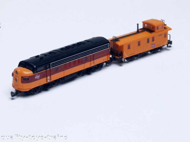 88603 MARKLIN Z Milwaukee Road Loco F7 & Caboose 5 pole  