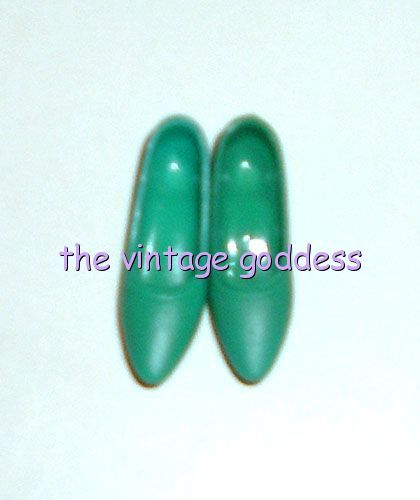 RARE Kelly Green Soft Pointed Flats  
