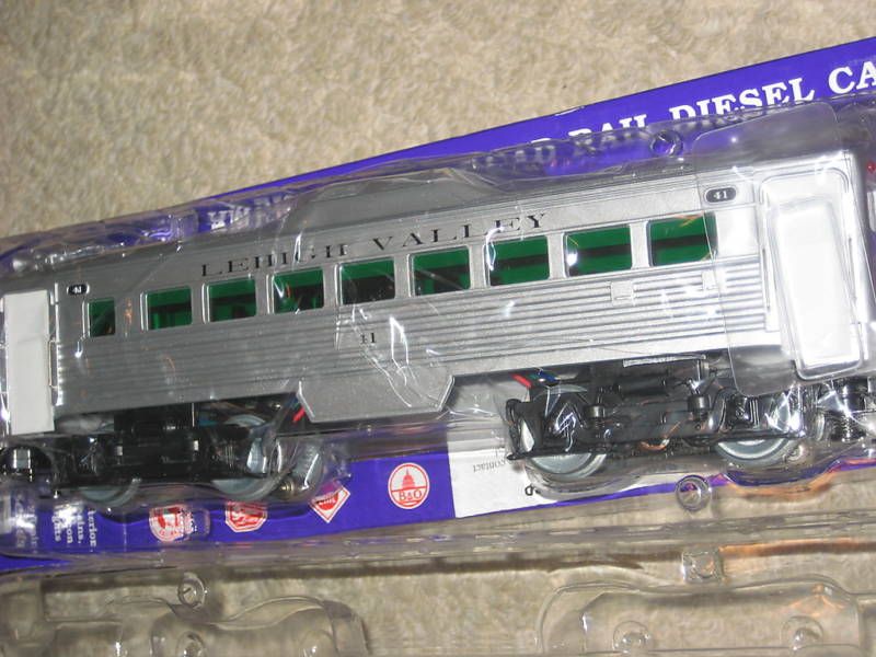 RMT 5381 Lehigh Valley Baby RDC Budd car NEW  