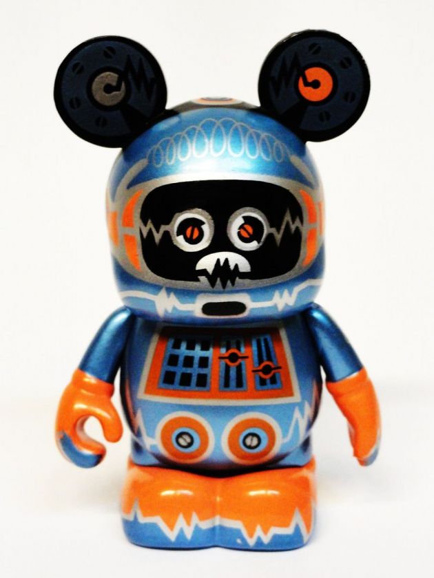 Vinylmation Robots Series Figures 3 Height / Signed by Enrique Pita 
