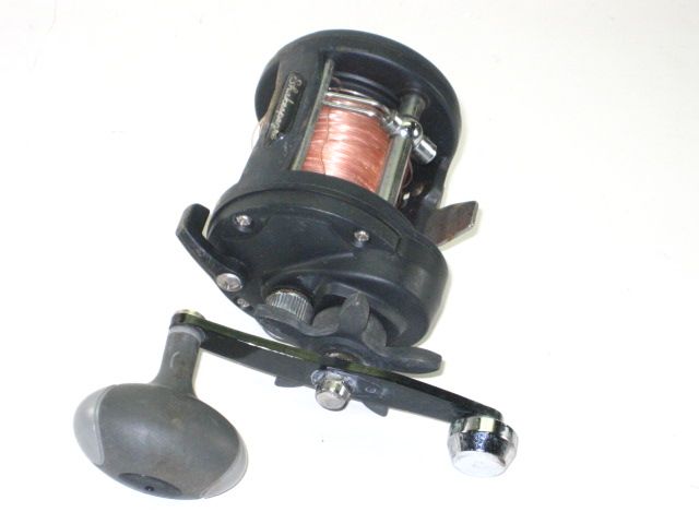 AS IS SHAKESPEARE ARSENAL AR20GR FISHING REEL on PopScreen