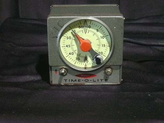 Singer Industrial Model M59 Master Time O Lite Darkroom Timer  