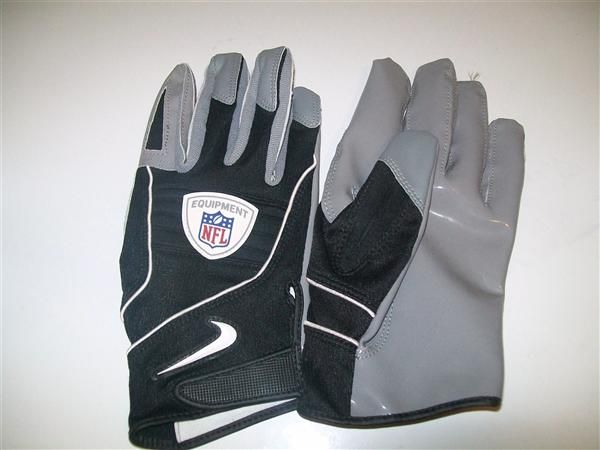 NFL GAME WORN GLOVES (PAIR) PLAYER UNKNOWN  