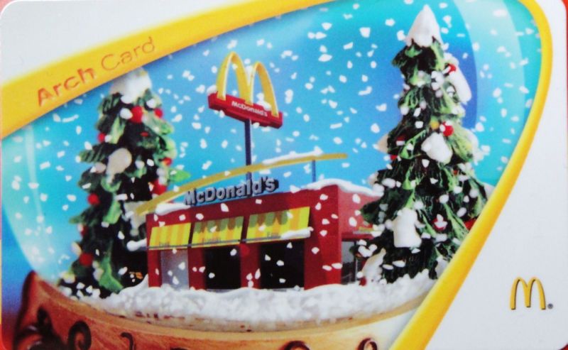 MCDONALDS Gift Card Snow Globe COLLECTIBLE 2010  