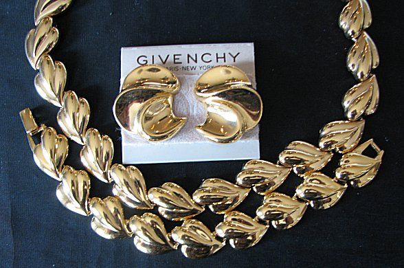 GIVENCHY, NECKLACE, BRACELET, EARRINGS, PARURE *MIB*  