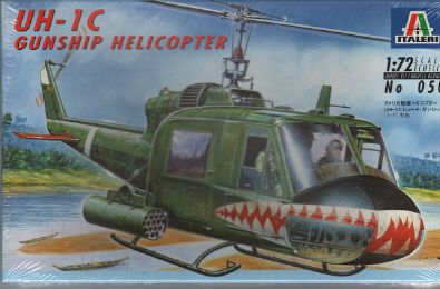 UH 1C Gunship Helicopter   Italeri Model   Scale 172   NEW SEALED BOX 