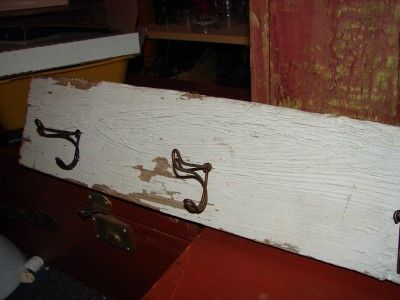 Vintage Wooden Shabby Chic Coat /Hat Rack With Six Hooks  